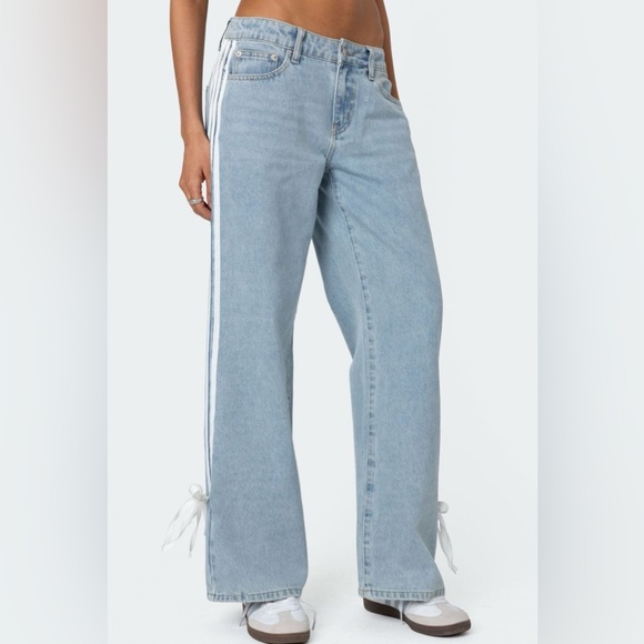 Denim - Women's Light Blue Jeans with Side Stripes